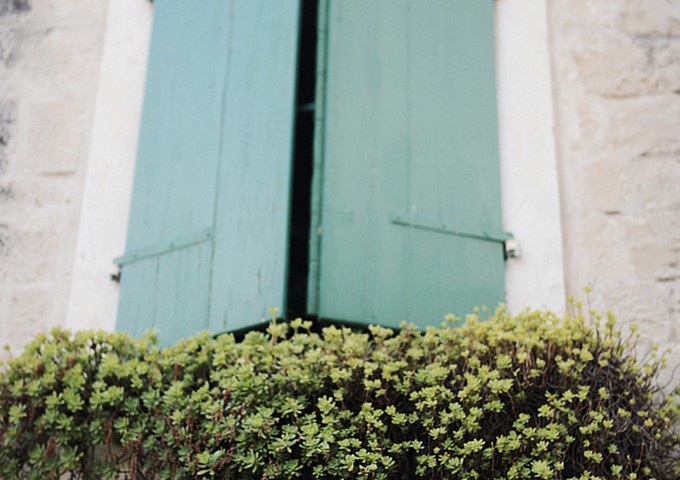 Vertical Fullwidth B